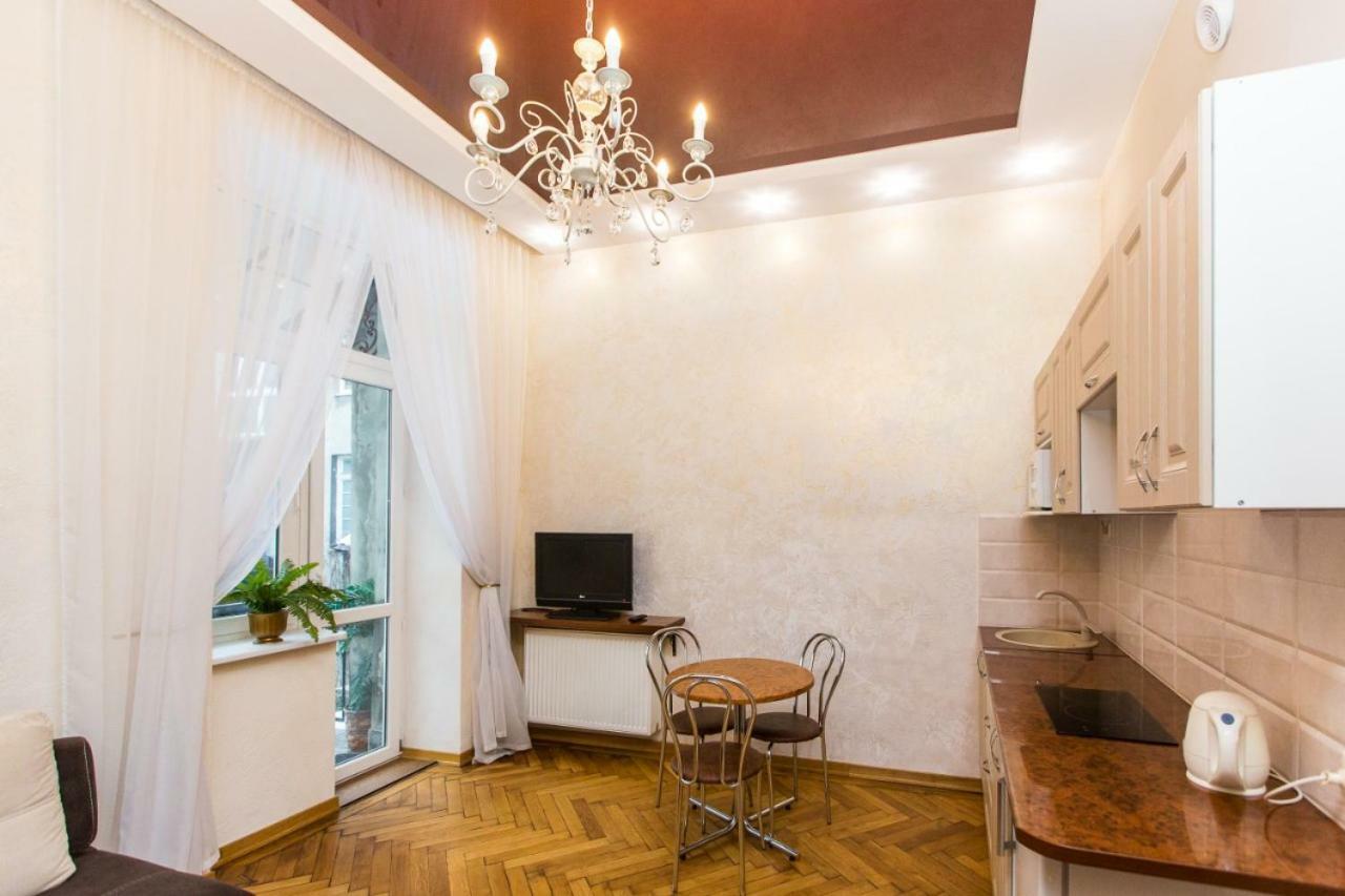 Apartment On Dudayeva 17 Lemberg Exterior foto